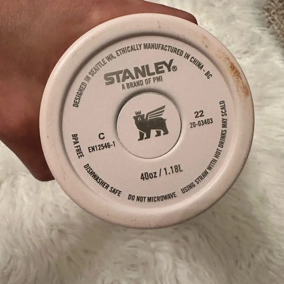 Rose Quartz 40oz Stanley - Picture 4 of 6